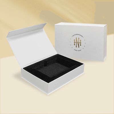 স্পঞ্জ লাইনার 8x10 ফটো চৌম্বকীয় শক্ত বাক্স বিলাসবহুল অ্যালবামের জন্য কাস্টম আকারের প্যাকেজিং