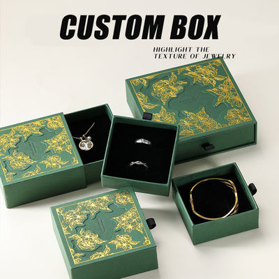 কারখানার কাস্টম 9 * 9 সেমি বর্গাকার কাগজ কানের দুল নেকলেস চৌম্বকীয় গয়না উপহার জন্য হোল প্যাকেজিং বক্স