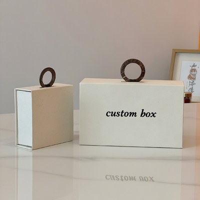 জুয়েলারী নেকলেস হোয়াইট ব্যক্তিগতকৃত ডিজাইন চৌম্বক উপস্থাপনা বক্স কাস্টম লোগো রিং কানের দুল নেকলেস ব্রেসলেট প্যাকেজিং কাগজ বক্স