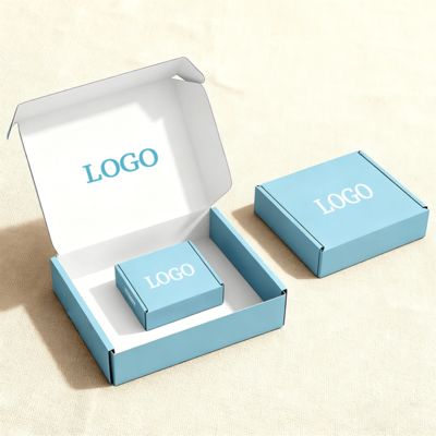 জুতা কাপড় ভাঁজ করার জন্য কাস্টম ঢেউতোলা কাগজের বাক্স, বিমান শিপিং এবং চকচকে ল্যামিনেশন স্পঞ্জ লাইনার সহ প্যাকেজিং